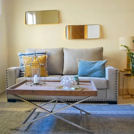 Homely Malagueta Junto Al Mar, Parking Privado Bajo Suplemento Malaga