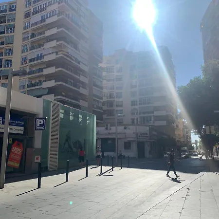 Apartment Homely Malagueta Junto Al Mar, Parking Privado Bajo Suplemento Malaga
